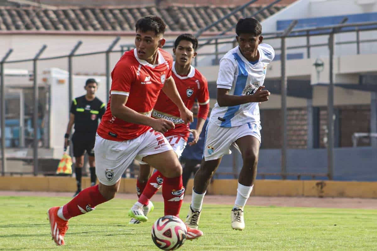 Cienciano apuesta por sus divisiones menores con la llegada de Francisco Cortés.