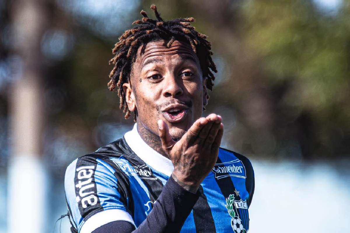 Abel Hernandez (1)